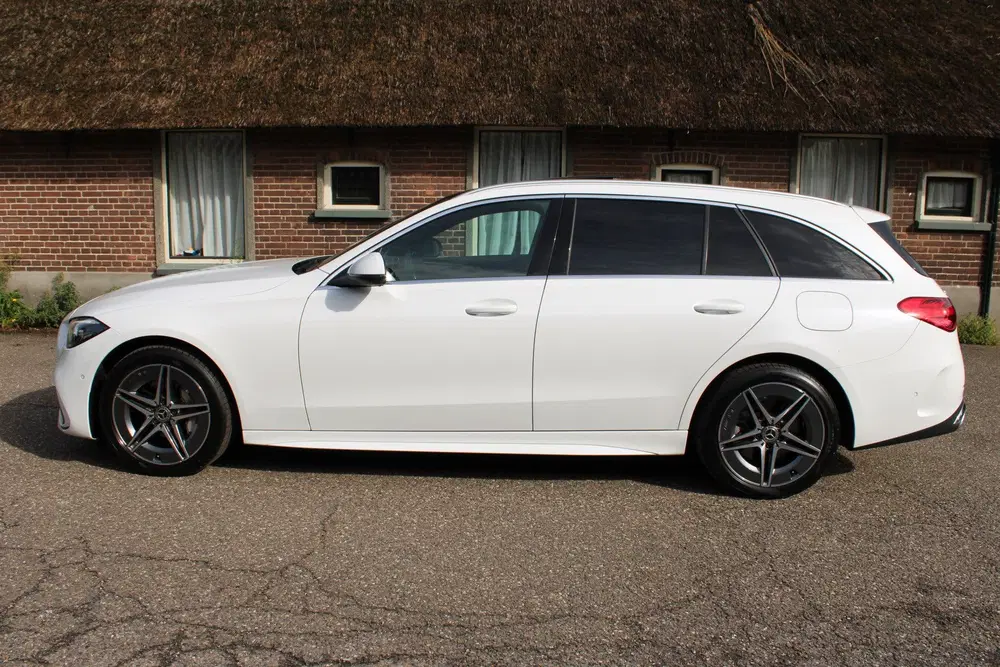 Mercedes-Benz C-Klasse 300 e AMG Line SOh 94.5% PANO uit 2022, foto 7