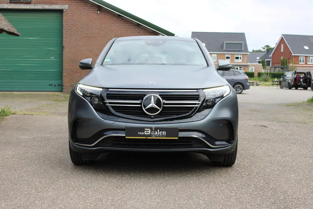 Mercedes-Benz EQC 400 4MATIC Premium Plus AMG 80 kWh SOh 93 uit 2022, foto 5
