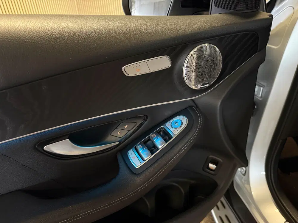 Mercedes-Benz GLC GLC 250 4-Matic AMG STYLING-PANORAMA-RIJ P uit 2019, foto 12