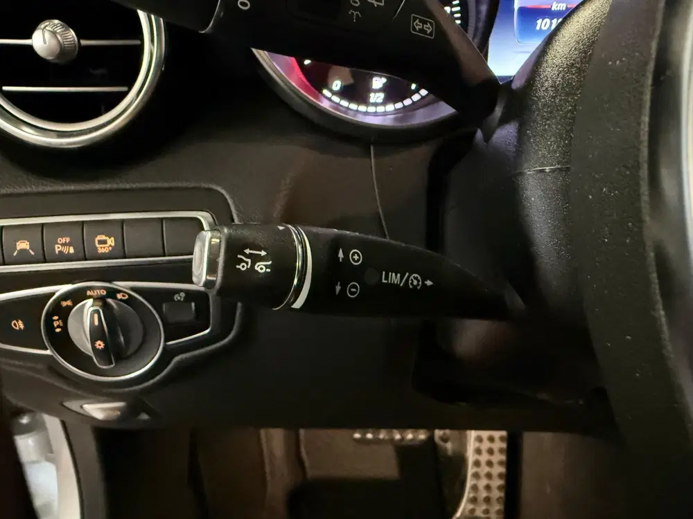 Mercedes-Benz GLC GLC 250 4-Matic AMG STYLING-PANORAMA-RIJ P uit 2019, foto 15