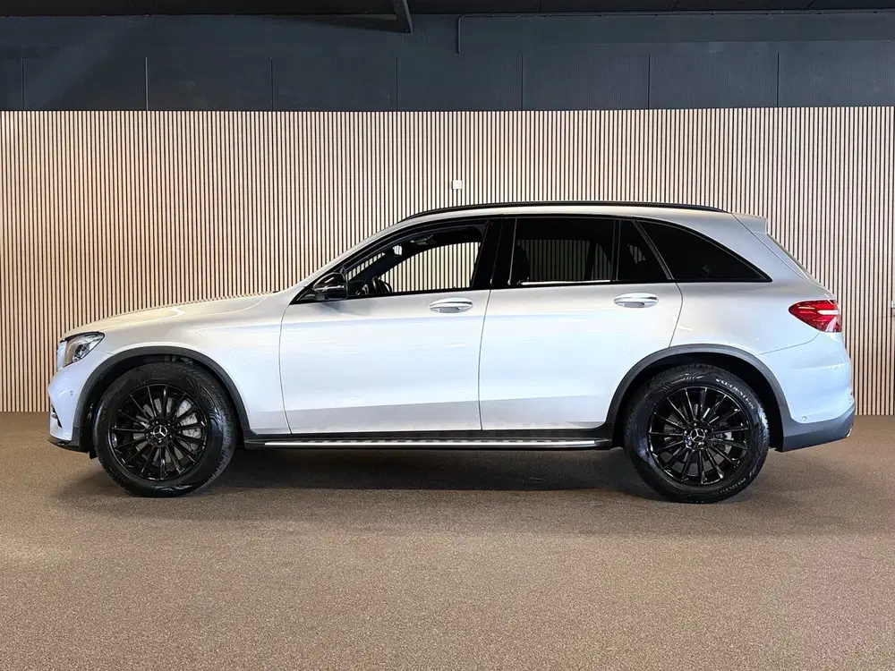 Mercedes-Benz GLC GLC 250 4-Matic AMG STYLING-PANORAMA-RIJ P uit 2019, foto 7