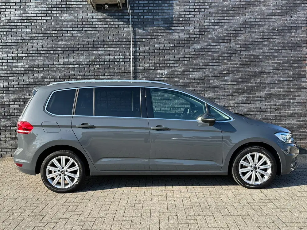 Volkswagen Touran 1.5 TSI Highline 7p DSG uit 2022, foto 5