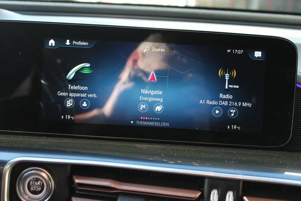 Mercedes-Benz EQC 400 4MATIC Premium Plus 80 kWh SOh 93% AMG uit 2020, foto 10