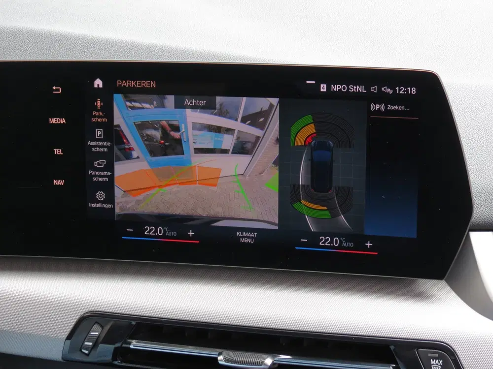 BMW 2-serie Active Tourer 225e xDrive Camera uit 2022, foto 14