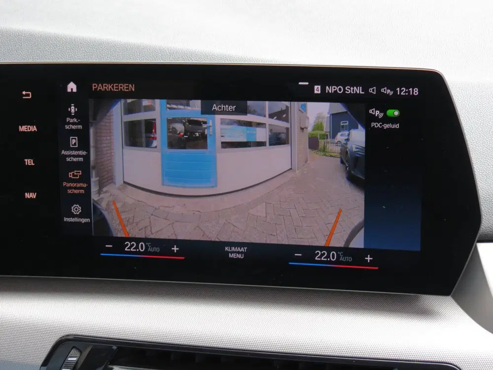 BMW 2-serie Active Tourer 225e xDrive Camera uit 2022, foto 15