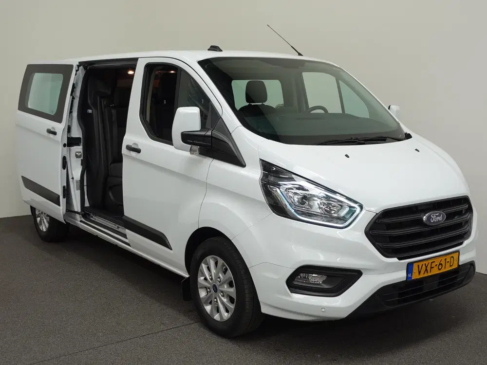 Ford Transit Custom L2H1 Trend Automaat Dubbele cabine Navig uit 2023, foto 15