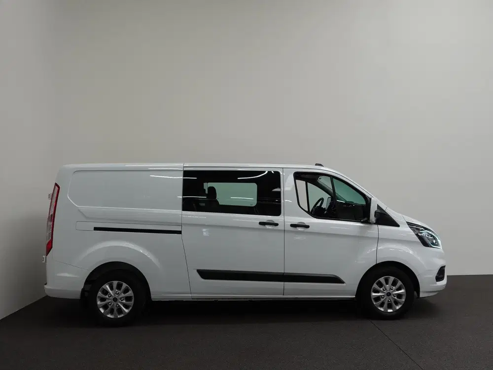 Ford Transit Custom L2H1 Trend Automaat Dubbele cabine Navig uit 2023, foto 7