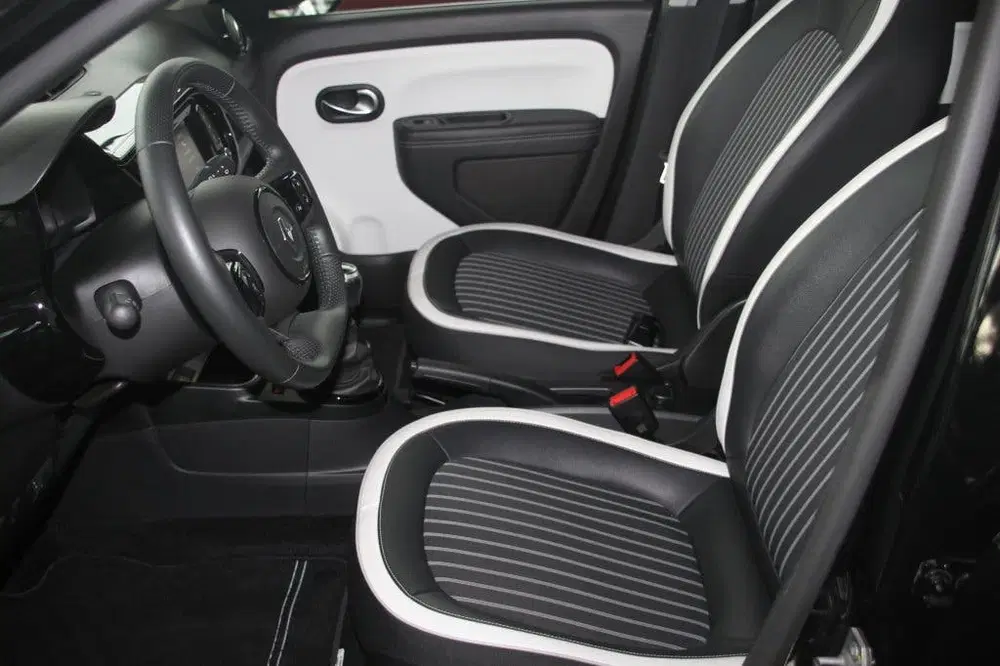 Renault Twingo 65PK-INTENS-33DKM-CARPLAY-CLIMA-CAMERA-PDC uit 2021, foto 12