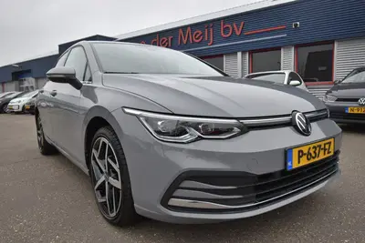 Volkswagen Golf 1.4 eHybrid Style uit 2022