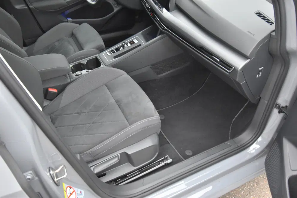 Volkswagen Golf 1.4 eHybrid Style uit 2022, foto 9