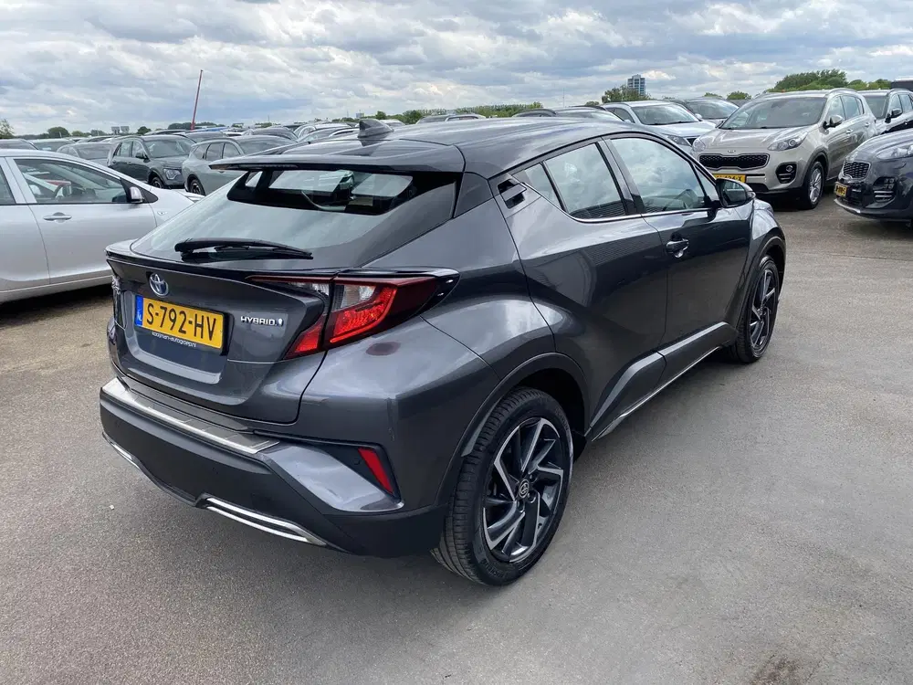 Toyota C-HR 2.0 Hybrid Dynamic NL-auto Navigatie uit 2023, foto 11