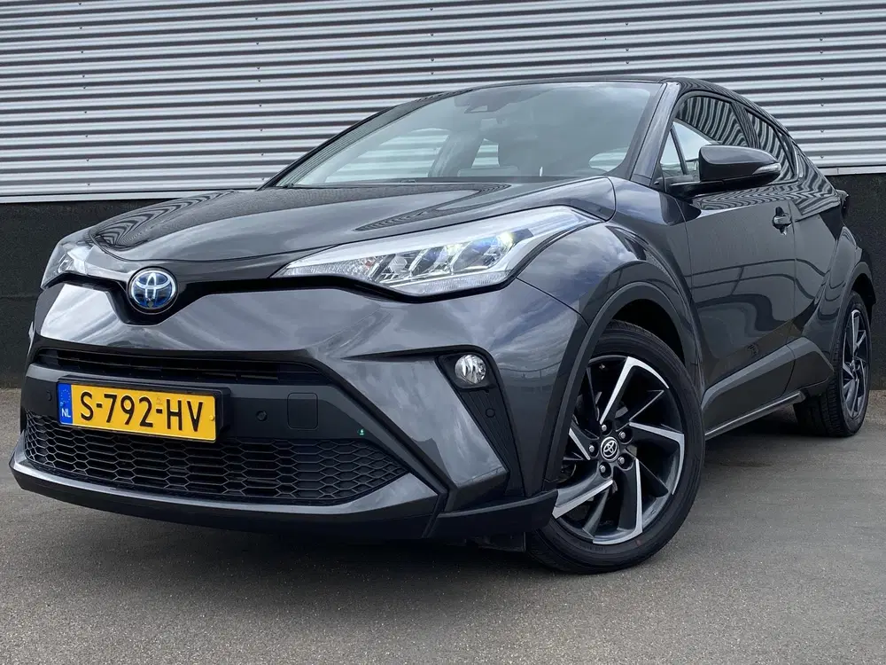 Toyota C-HR 2.0 Hybrid Dynamic NL-auto Navigatie uit 2023, foto 2