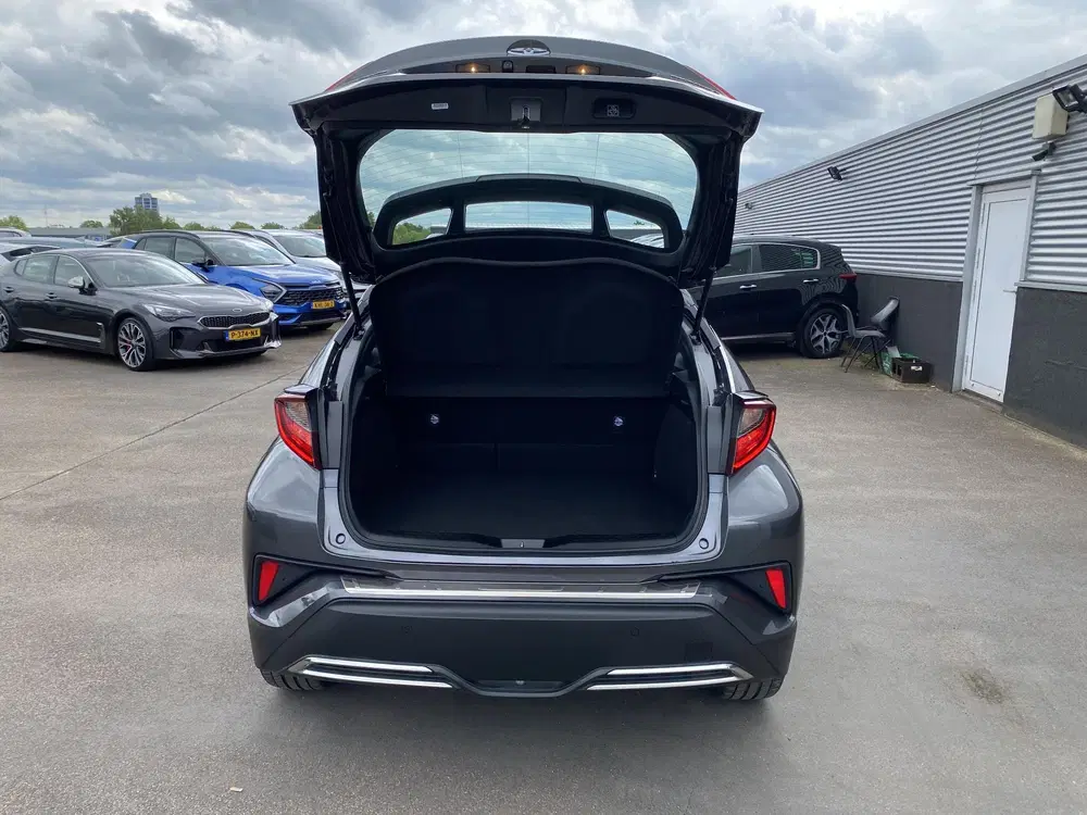 Toyota C-HR 2.0 Hybrid Dynamic NL-auto Navigatie uit 2023, foto 7
