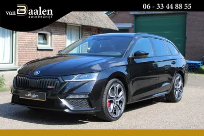 Skoda Octavia 1.4 TSI RS iV PHEV SOh 93% LEER PANO LED uit 2023
