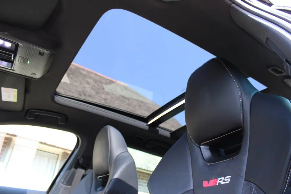 Skoda Octavia 1.4 TSI RS iV PHEV SOh 93% LEER PANO LED uit 2023, foto 7