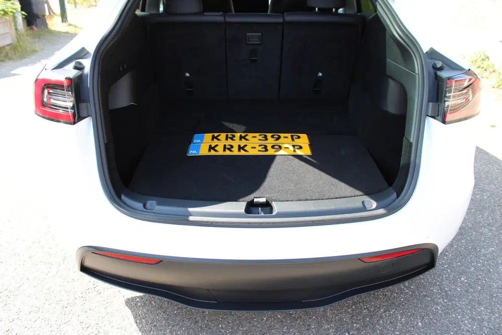 Tesla Model Y Long Range AWD 75 kWh SOh 91% PANO LEER LE uit 2022, foto 14