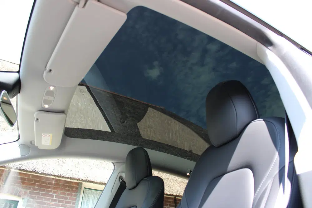 Tesla Model Y Long Range AWD 75 kWh SOh 91% PANO LEER LE uit 2022, foto 7