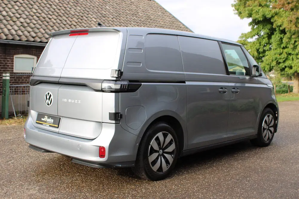 Volkswagen ID. Buzz ID. Buzz Cargo 77 kWh LED 150Kw SOh 95% AC uit 2024, foto 2