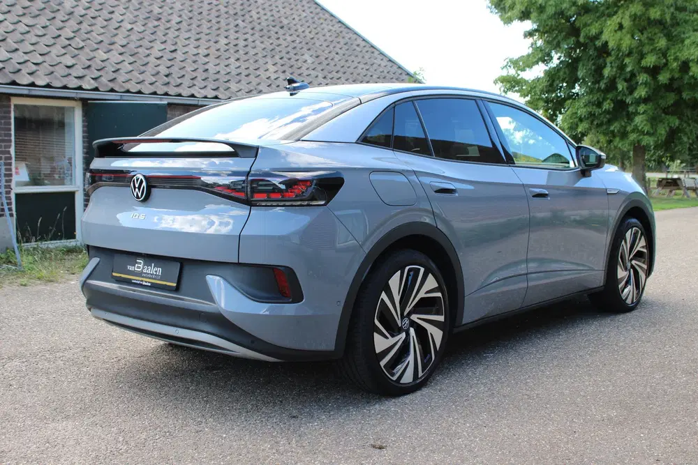 Volkswagen ID.5 Pro 77 kWh SOh 95% LED PANO NAVI TREKHAAK uit 2023, foto 2