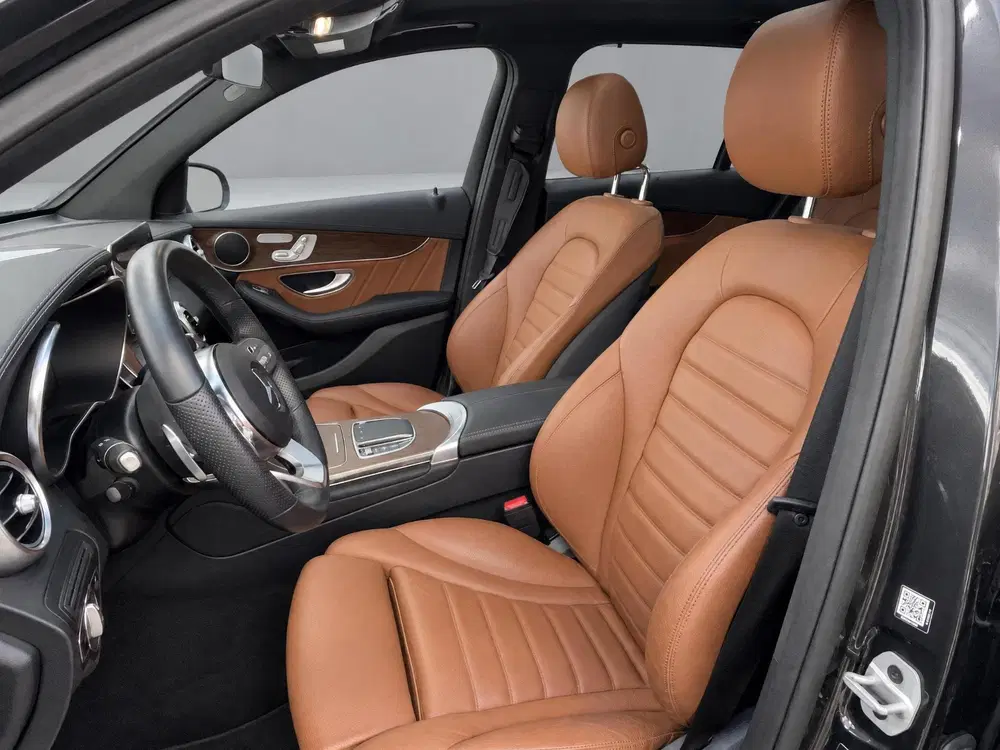 Mercedes-Benz GLC 300e 4MATIC Business Solution AMG uit 2022, foto 7