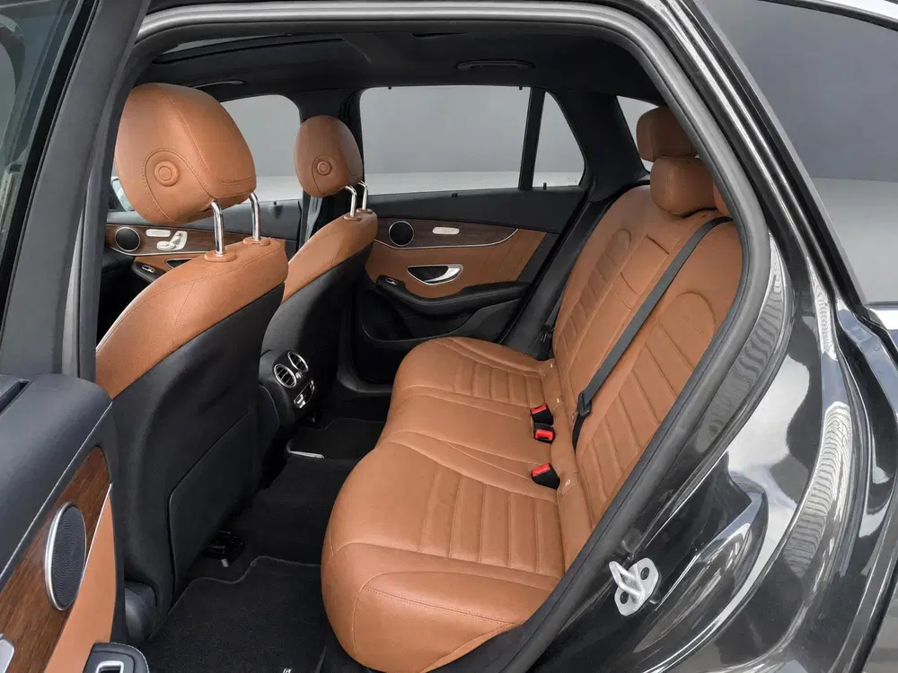 Mercedes-Benz GLC 300e 4MATIC Business Solution AMG uit 2022, foto 8