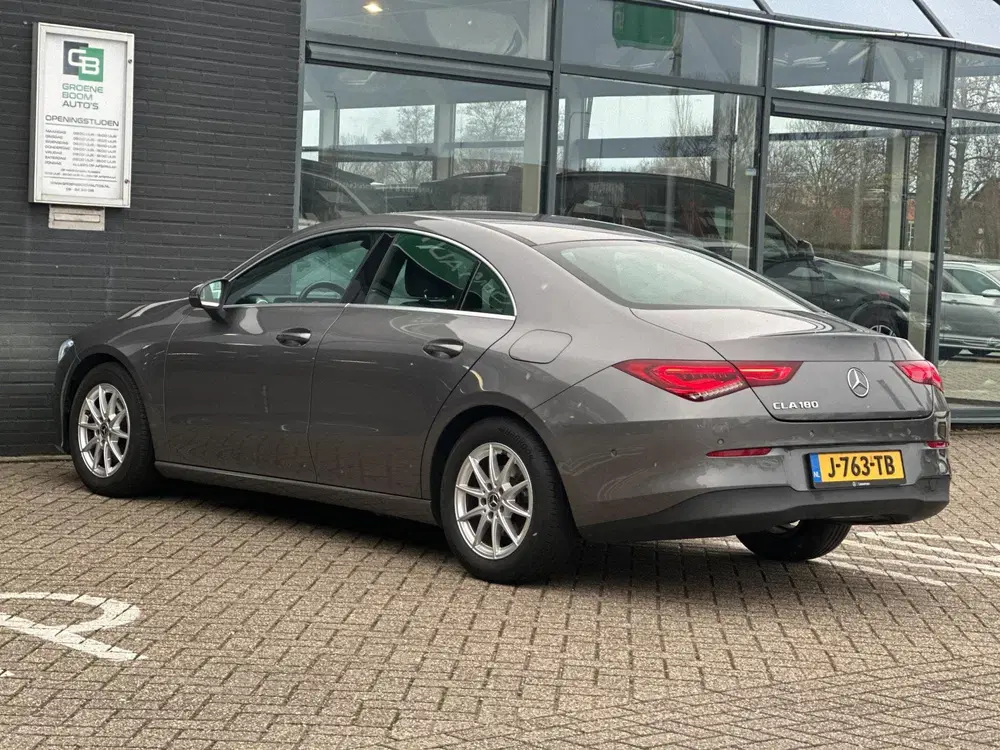 Mercedes-Benz CLA 180 Business Solution uit 2020, foto 3