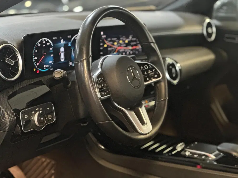 Mercedes-Benz CLA 180 Business Solution uit 2020, foto 4
