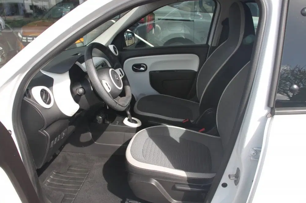 Renault Twingo 82PK-COLLECTION-50DKM-AIRCO-CRUISE-TOUCHSC uit 2023, foto 10