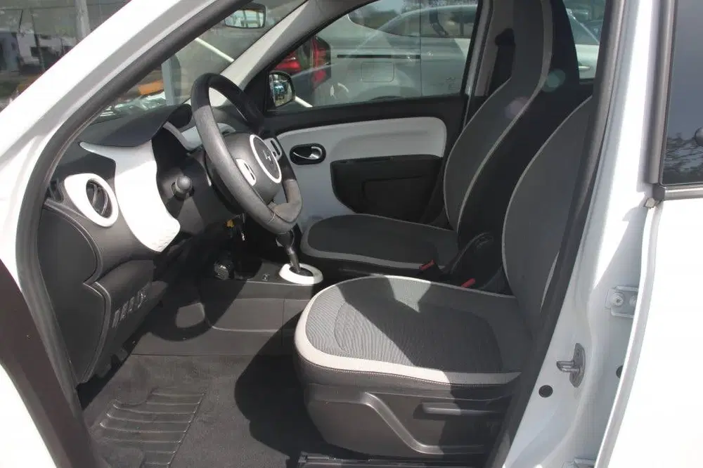 Renault Twingo 82PK-COLLECTION-50DKM-AIRCO-CRUISE-TOUCHSC uit 2023, foto 13