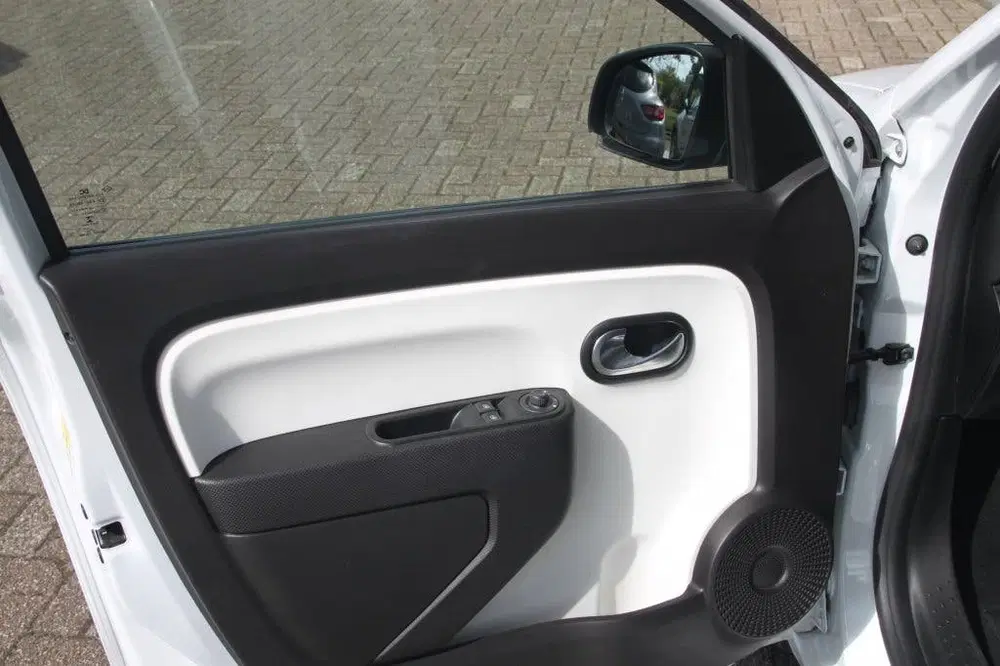 Renault Twingo 82PK-COLLECTION-50DKM-AIRCO-CRUISE-TOUCHSC uit 2023, foto 9