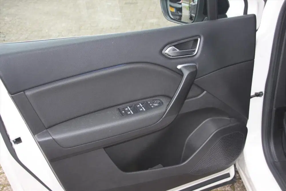 Renault Captur 160PK-INTENS-PLUG IN HYBRID-68DKM-NAVI-CAM uit 2020, foto 13