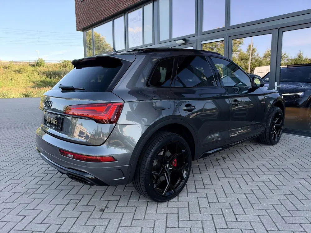 Audi Q5 50 TFSI e 3x S-LineCompetition uit 2024, foto 6