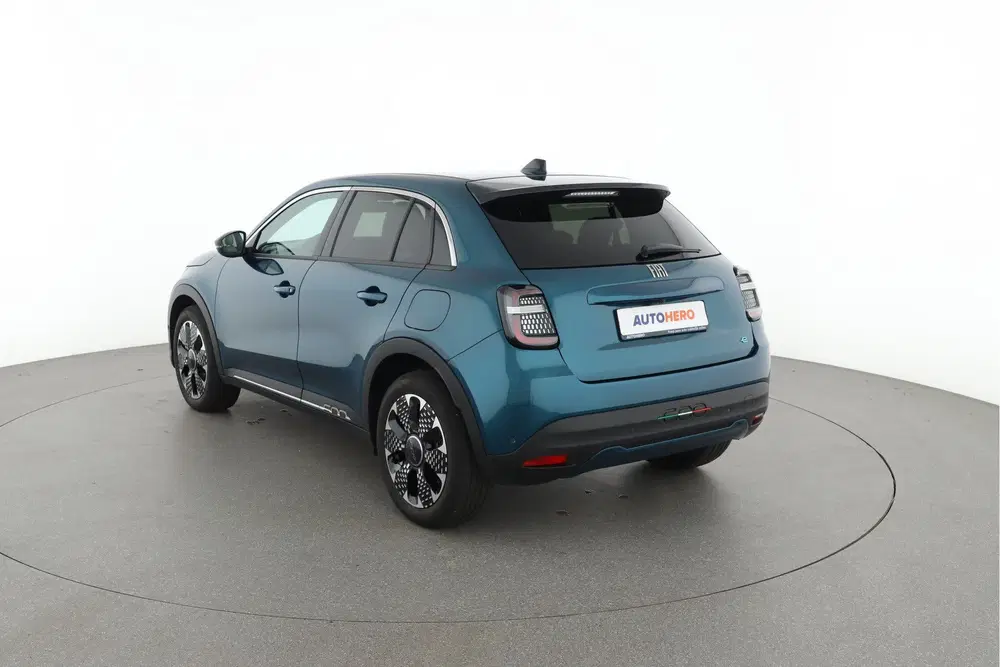 Fiat 600e La Prima 54 kWh uit 2024, foto 4