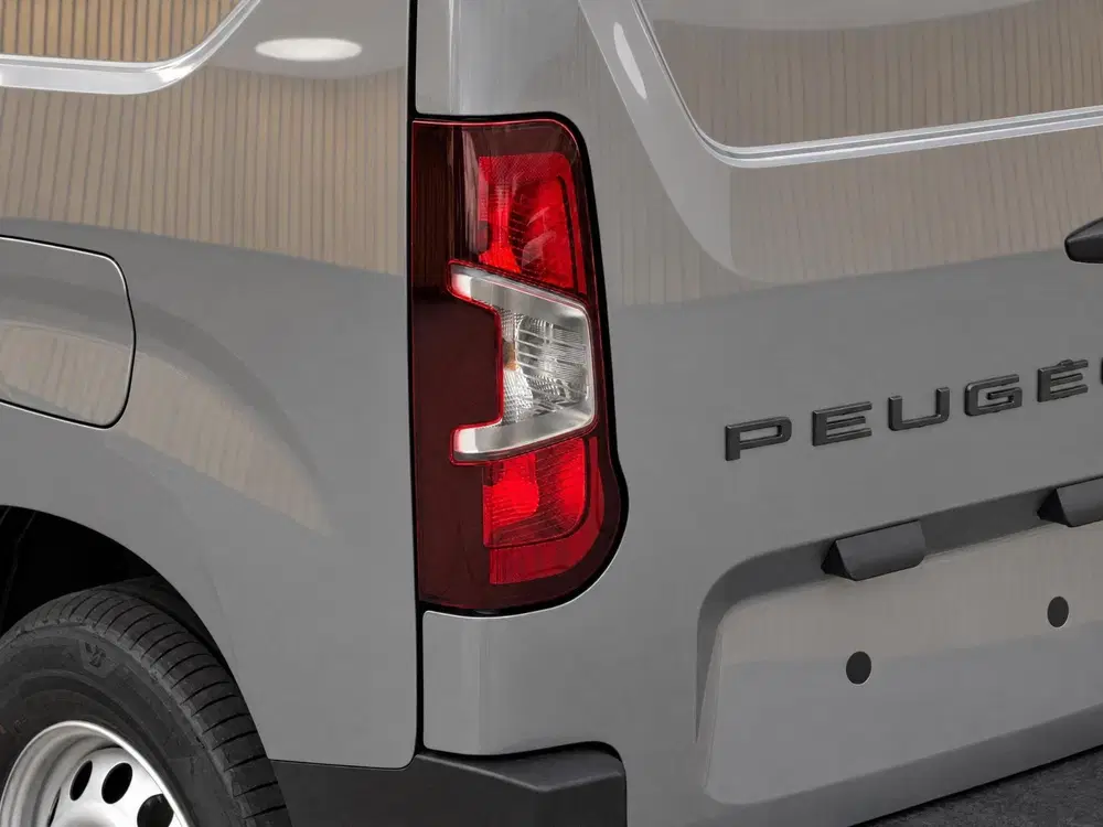 Peugeot Partner 136 L1 50 kWh VOORRAAD KORTING uit 2026, foto 13
