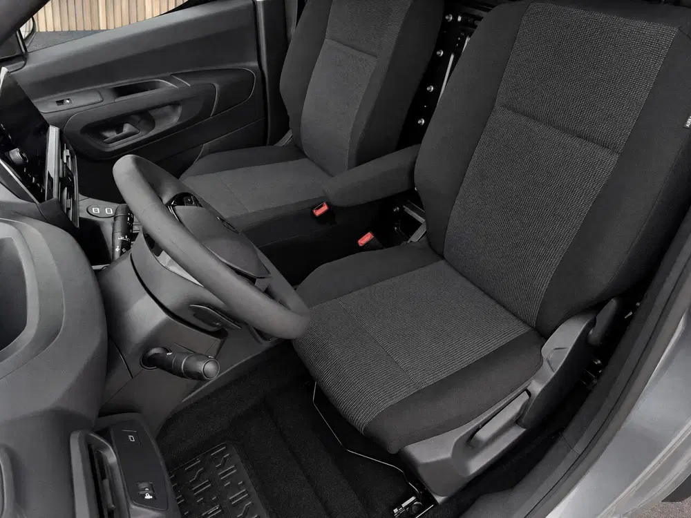 Peugeot Partner 136 L1 50 kWh VOORRAAD KORTING uit 2026, foto 8