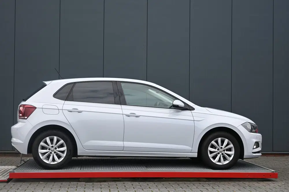 Volkswagen Polo 1.0 TSI Highline speciale kleur (bj 2019) uit 2019, foto 2