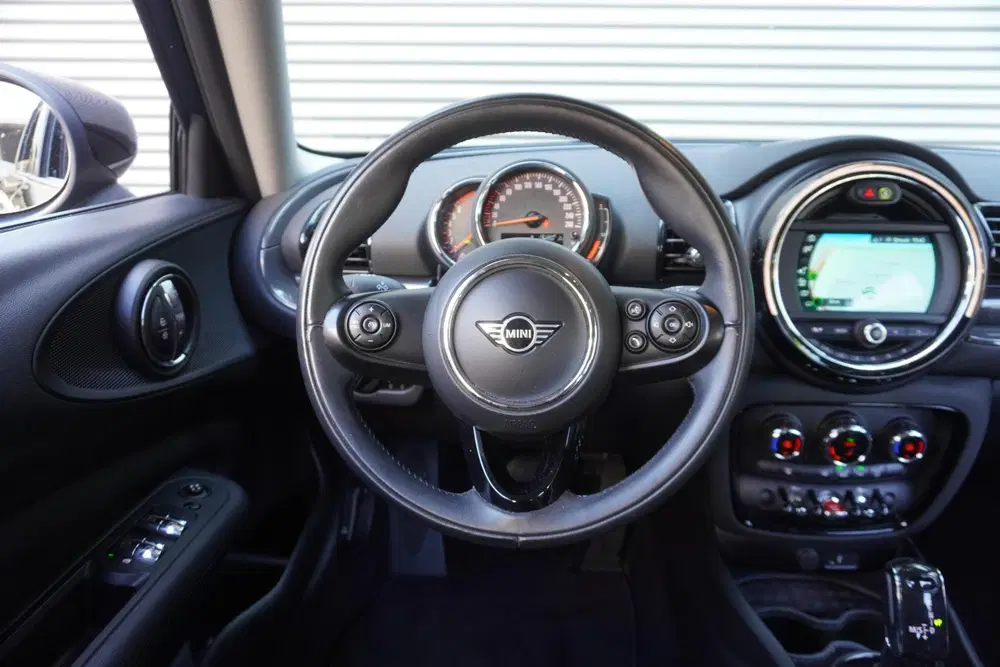 Mini Clubman One uit 2019, foto 10