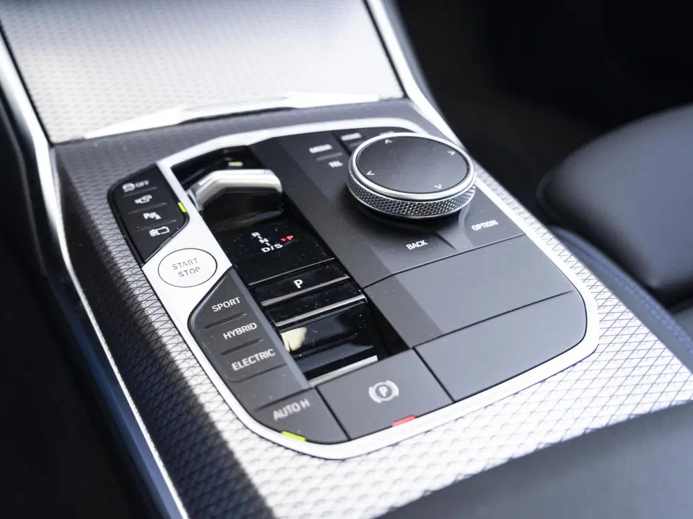BMW 3-serie Touring 330e uit 2026, foto 13
