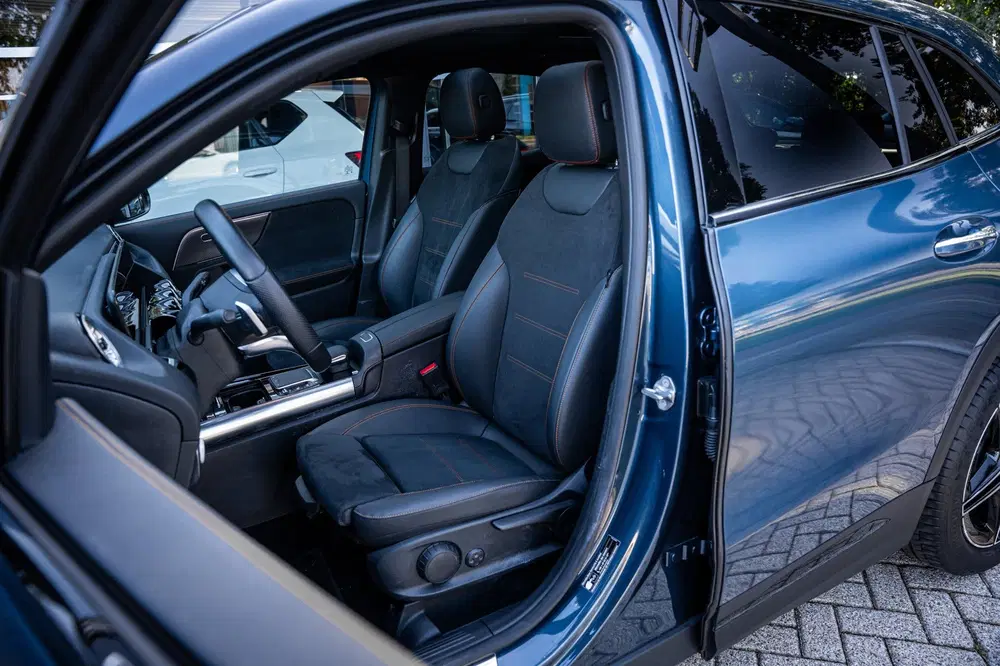 Mercedes-Benz GLA 250 e AMG Line uit 2022, foto 13