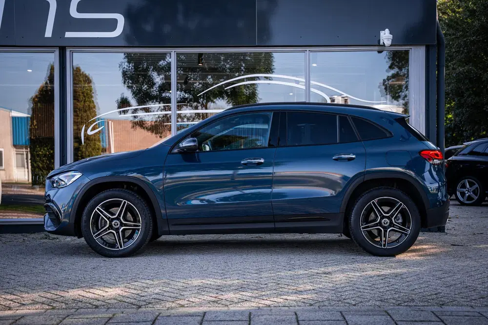 Mercedes-Benz GLA 250 e AMG Line uit 2022, foto 7