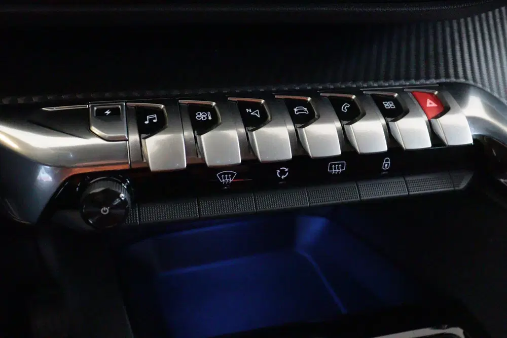 Peugeot 3008 1.6 HYbrid 225 Active Pack Business uit 2024, foto 7