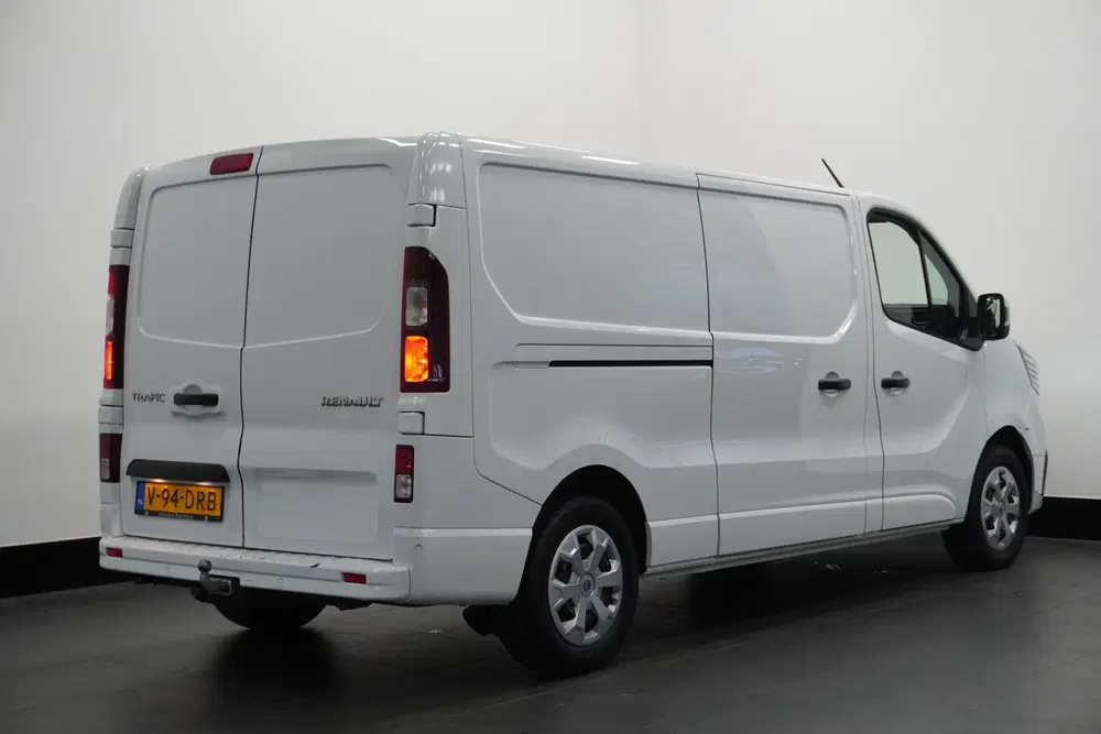 Renault Trafic 2.0 dCi 130PK L2 EURO 6 uit 2024, foto 2
