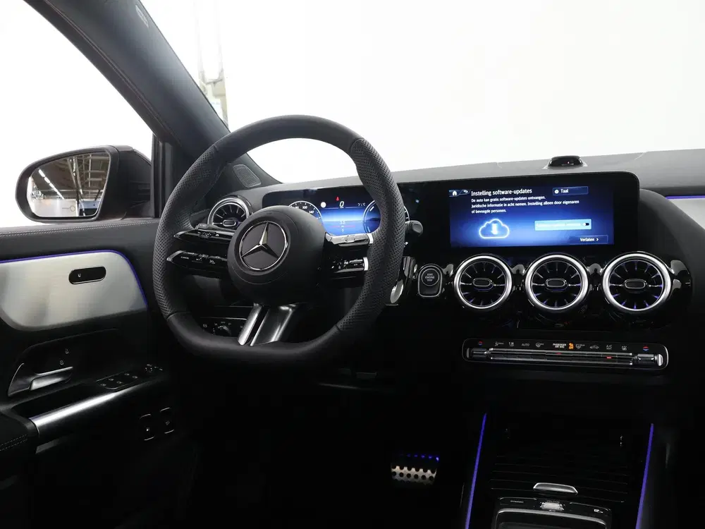 Mercedes-Benz GLA 250 e 140 Years Edition uit 2026, foto 9
