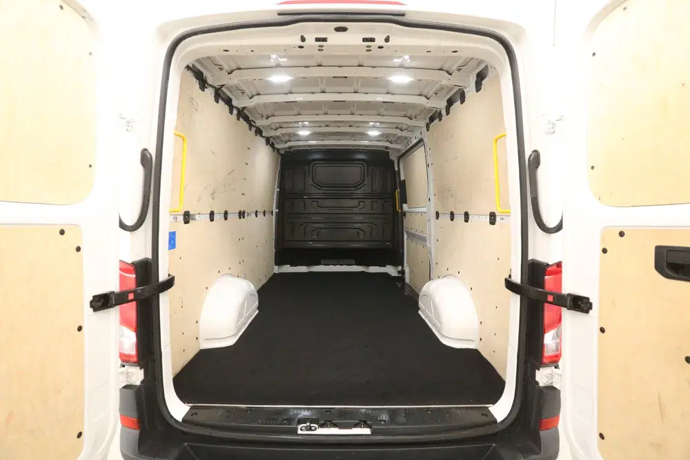 Volkswagen Crafter 2.0 TDI L3H2 140PK uit 2020, foto 3