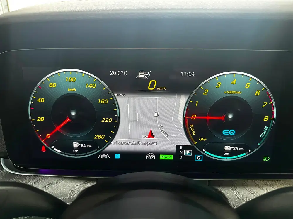 Mercedes-Benz E-Klasse 300 e 4MATIC AMG LINE PANO 360 CAMERA uit 2022, foto 13