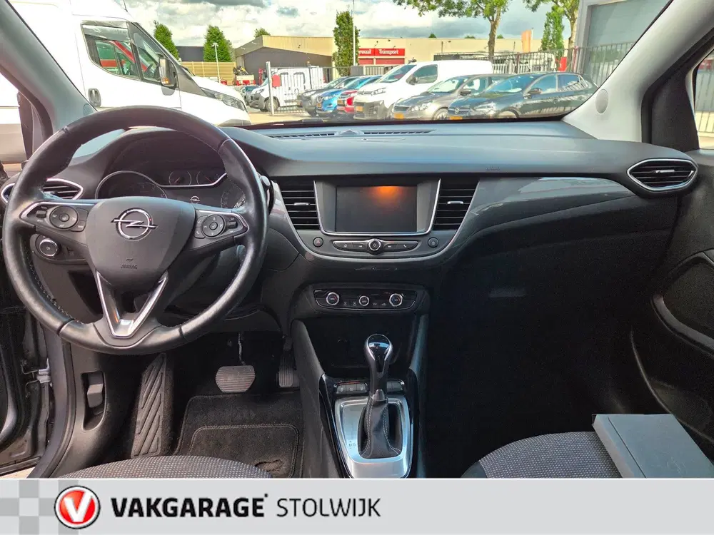 Opel Crossland 1.2 Turbo Elegance Automaat uit 2022, foto 10