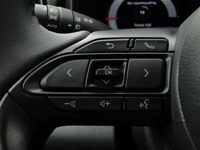 Toyota Yaris Cross 1.5 Hybrid 130pk Executive El.klep Stoelv uit 2026, foto 15
