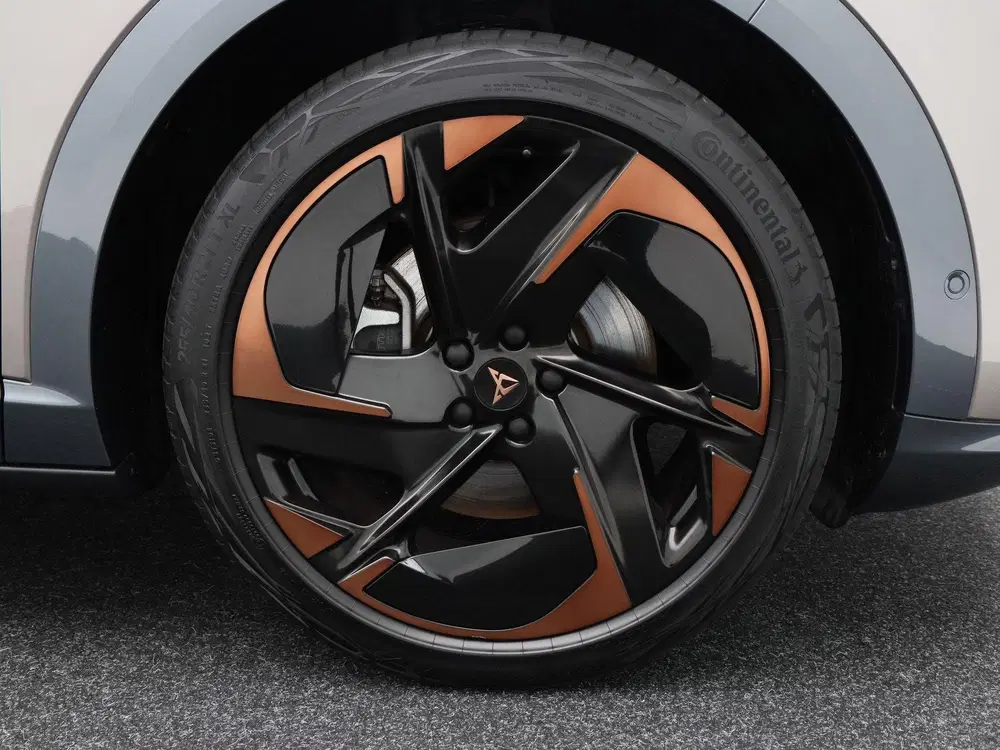 Cupra Tavascan VZ Adrenaline 82 kWh 340 Pk uit 2024, foto 10