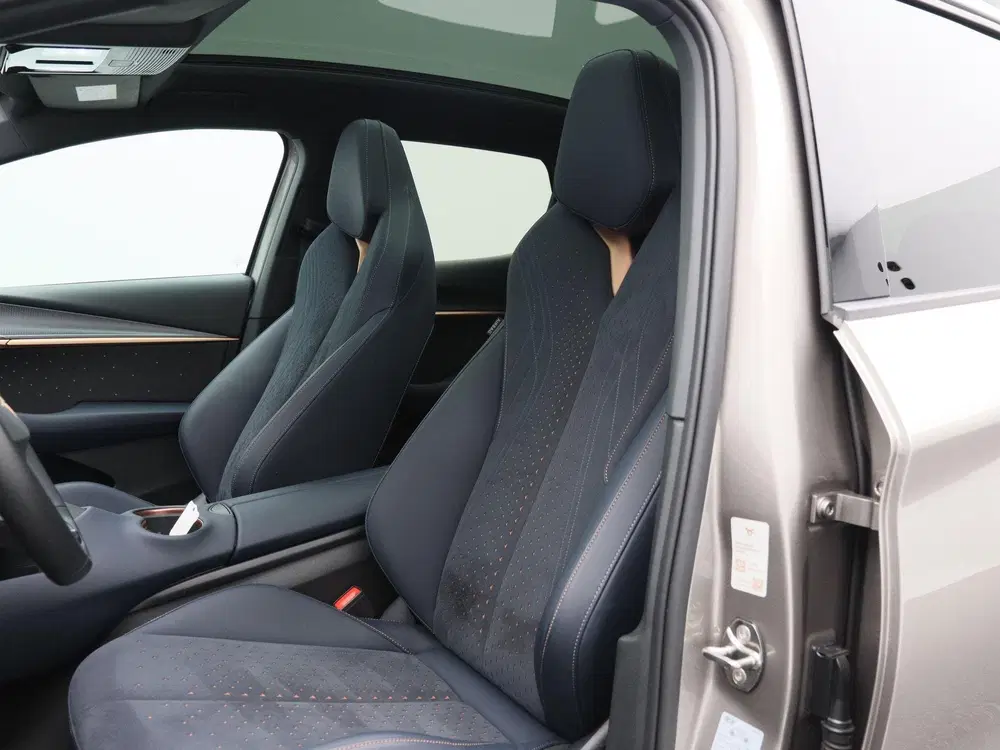 Cupra Tavascan VZ Adrenaline 82 kWh 340 Pk uit 2024, foto 6