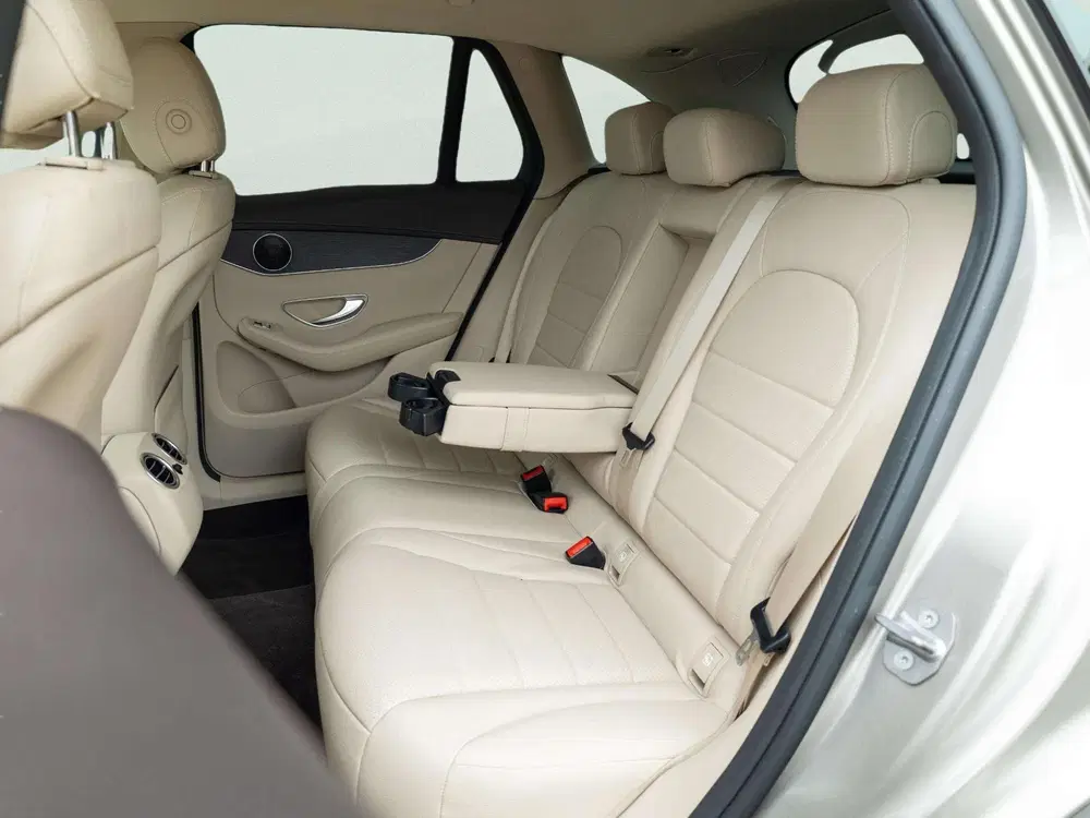 Mercedes-Benz GLC 300e 4MATIC Business Solution Luxury uit 2020, foto 10